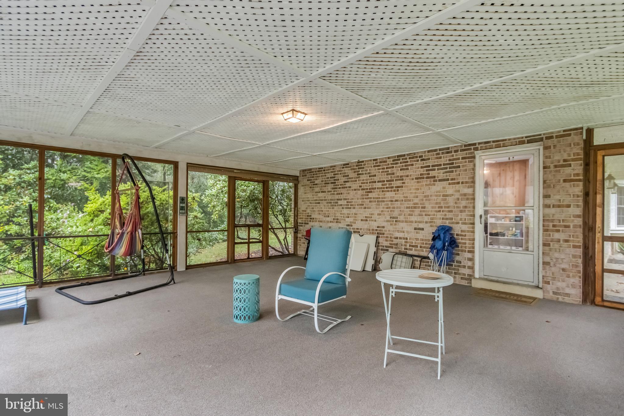 MEADOWOOD - Residential