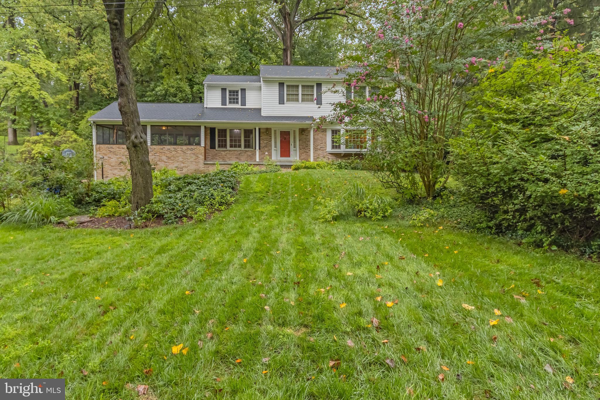 MEADOWOOD - Residential