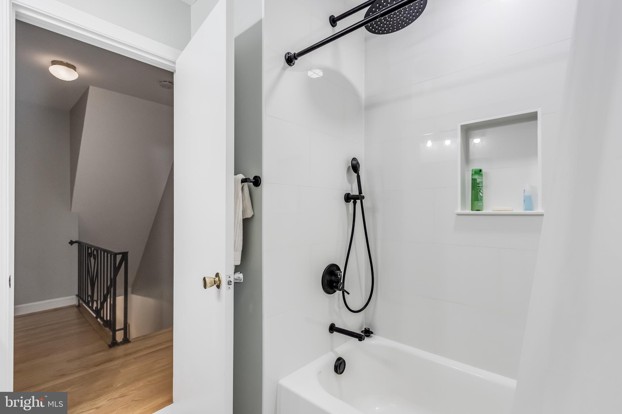 MEADOWOOD - Residential