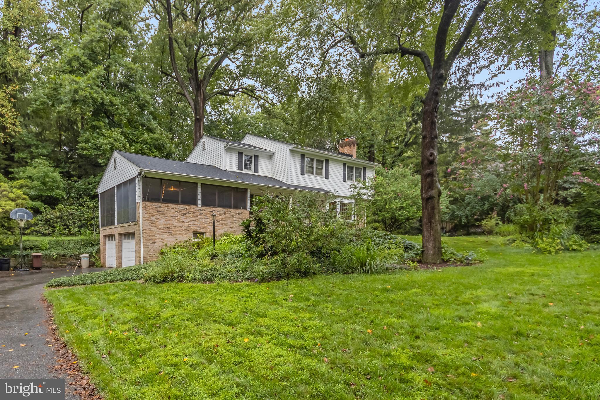 MEADOWOOD - Residential