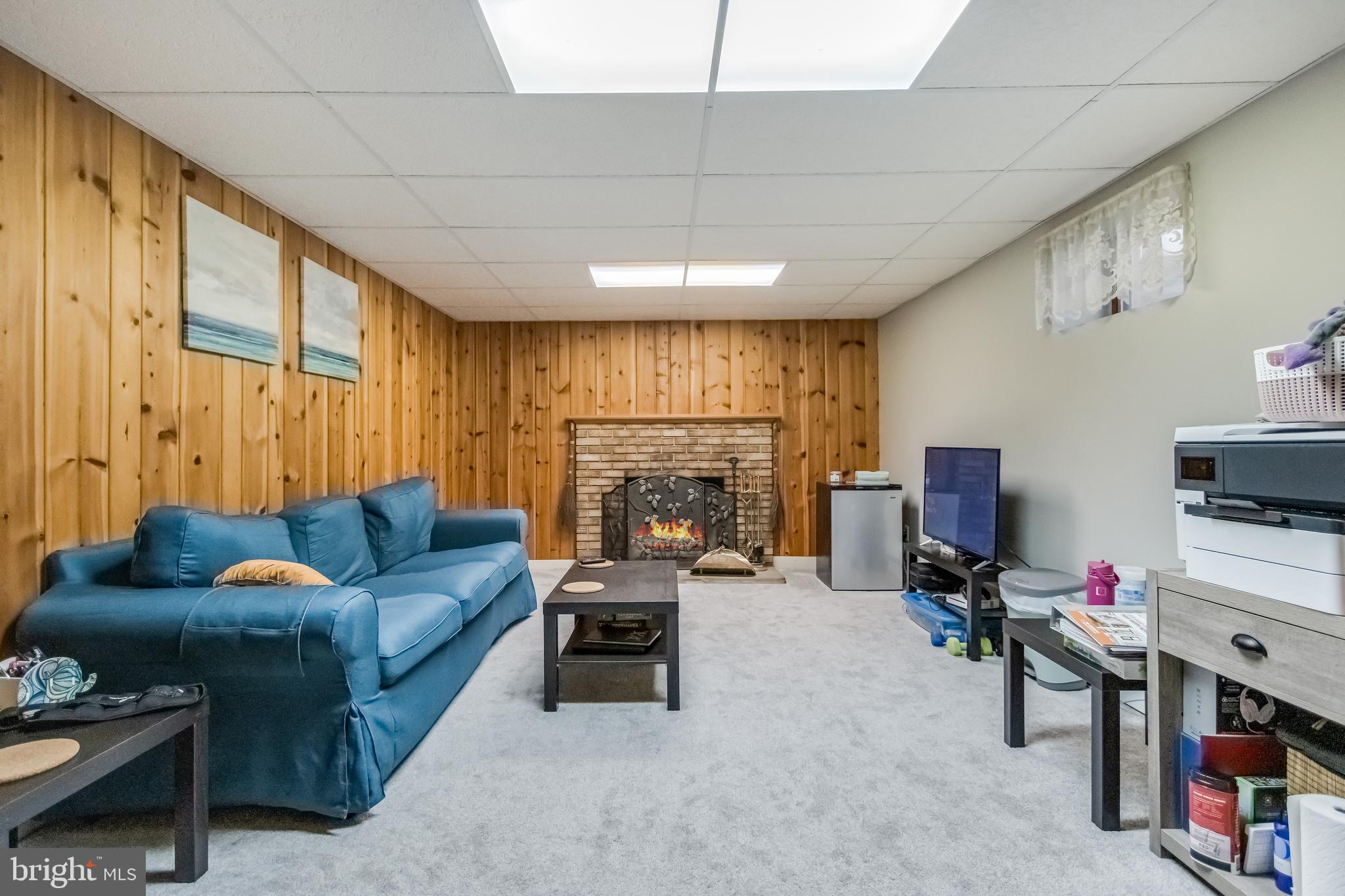 MEADOWOOD - Residential