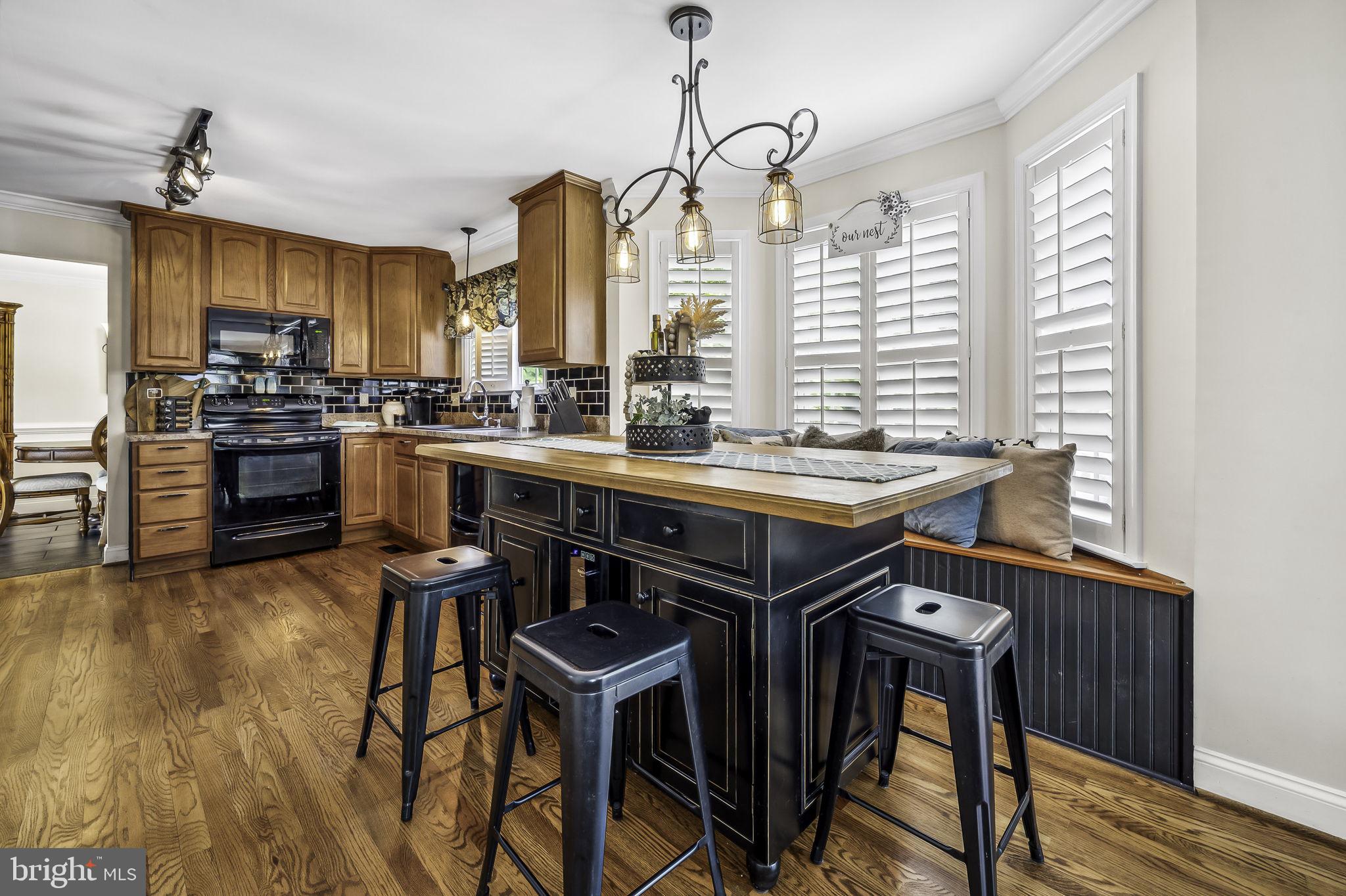 PERRY HALL - Residential