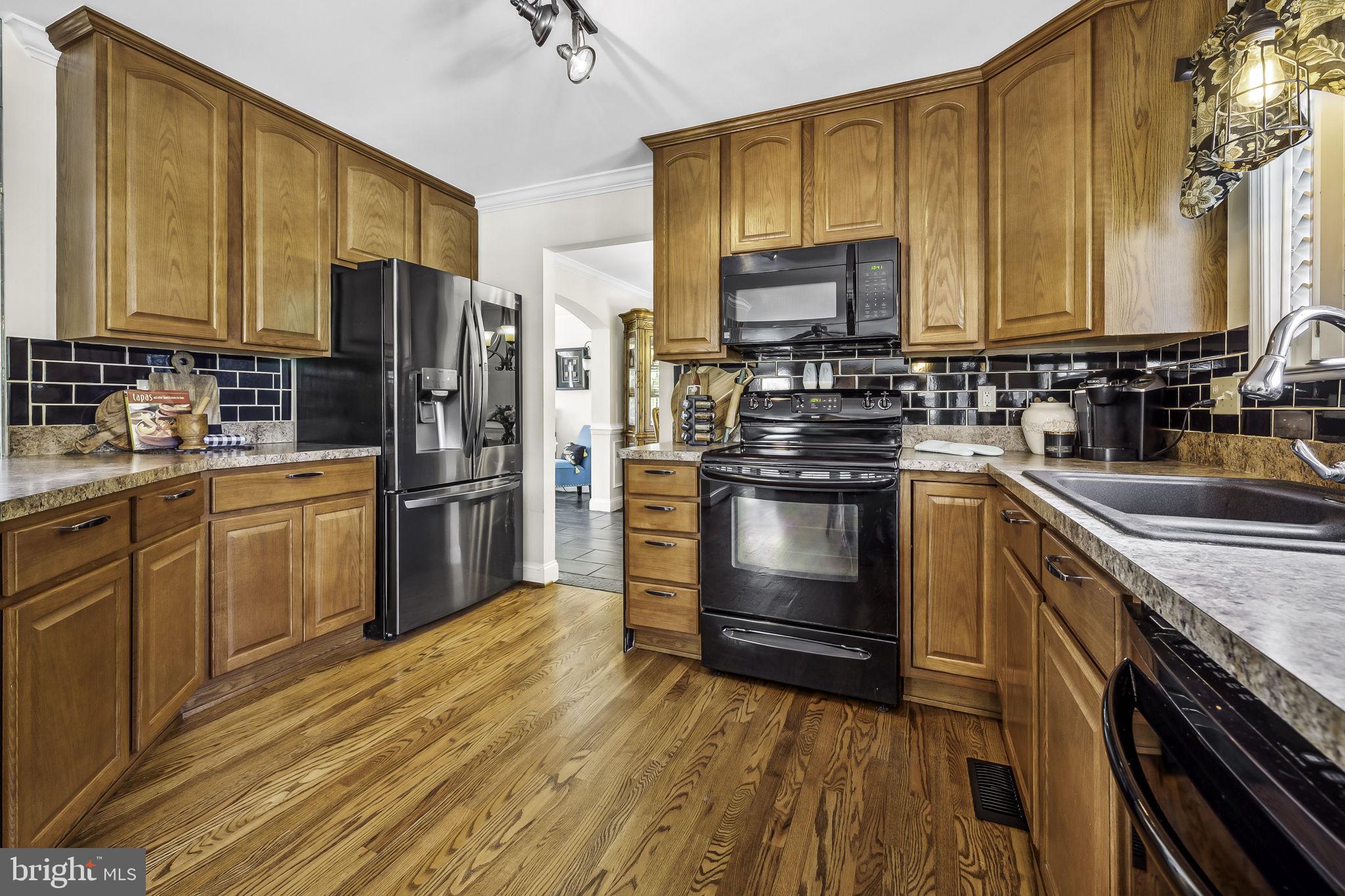 PERRY HALL - Residential