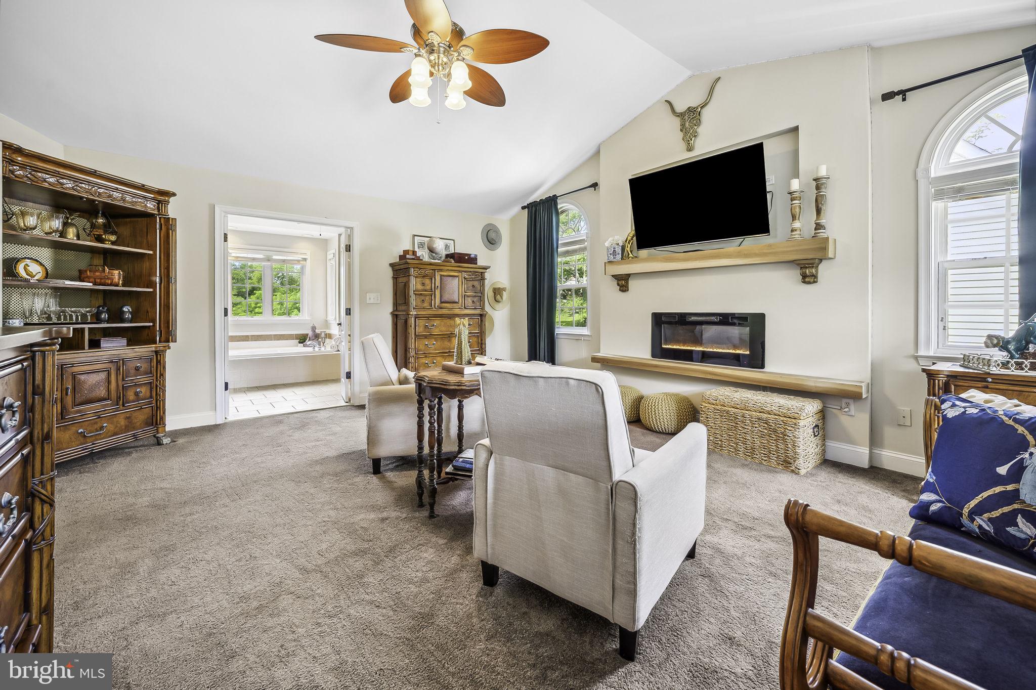 PERRY HALL - Residential