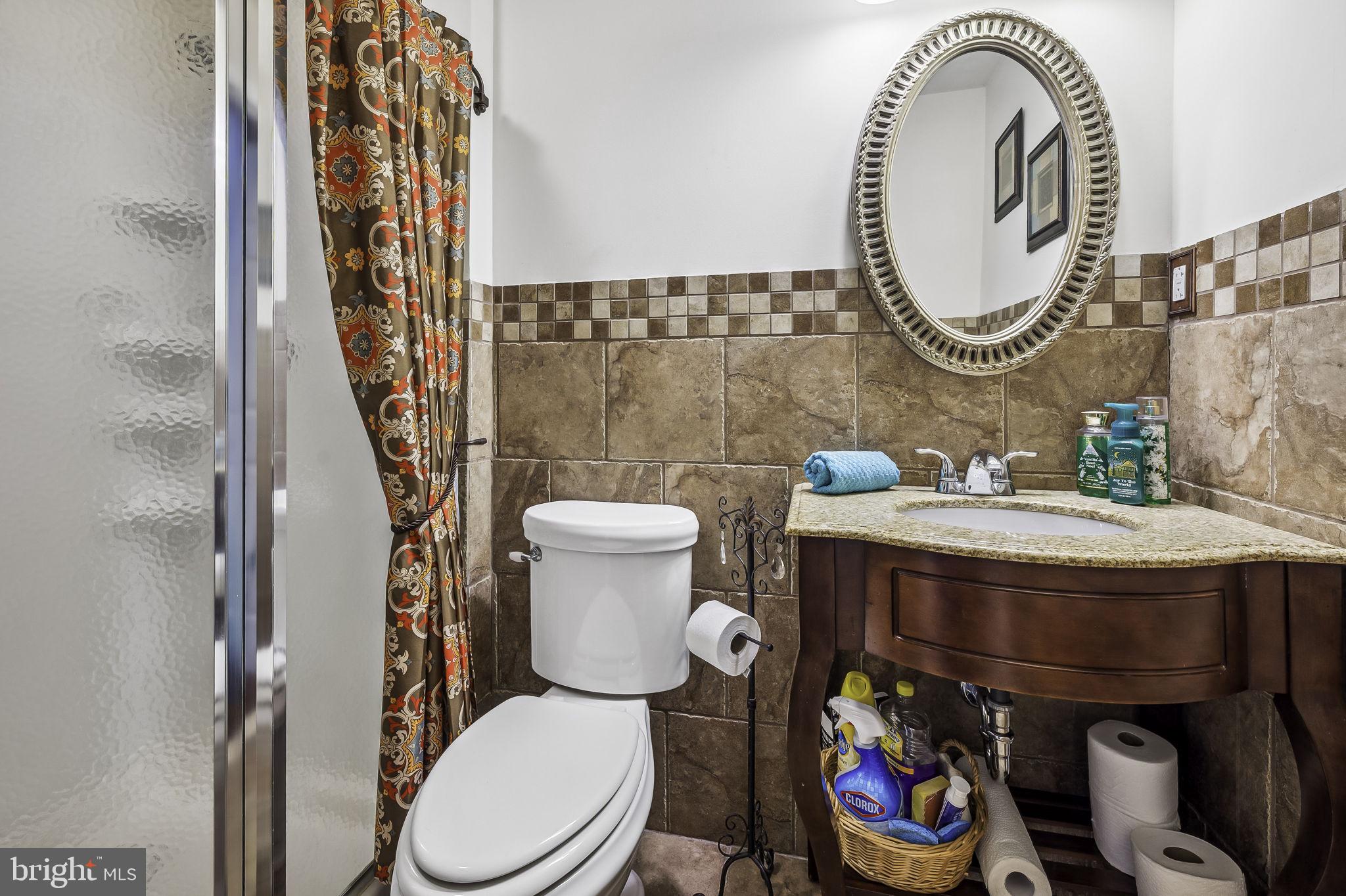 PERRY HALL - Residential