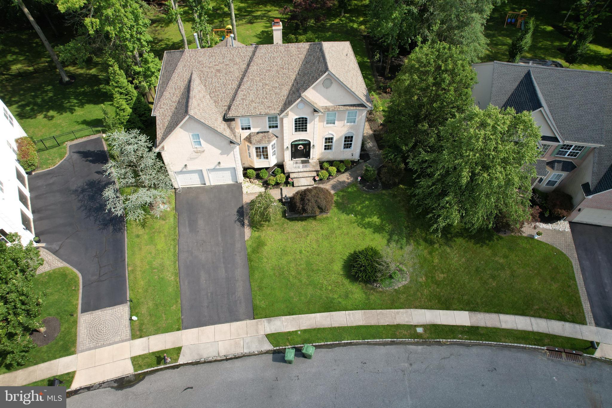 16 PALOMINO DRIVE