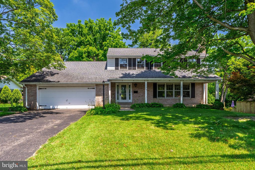 Photo of 129 E Charlotte Street, MILLERSVILLE, PA 17551 (MLS # PALA2072020)