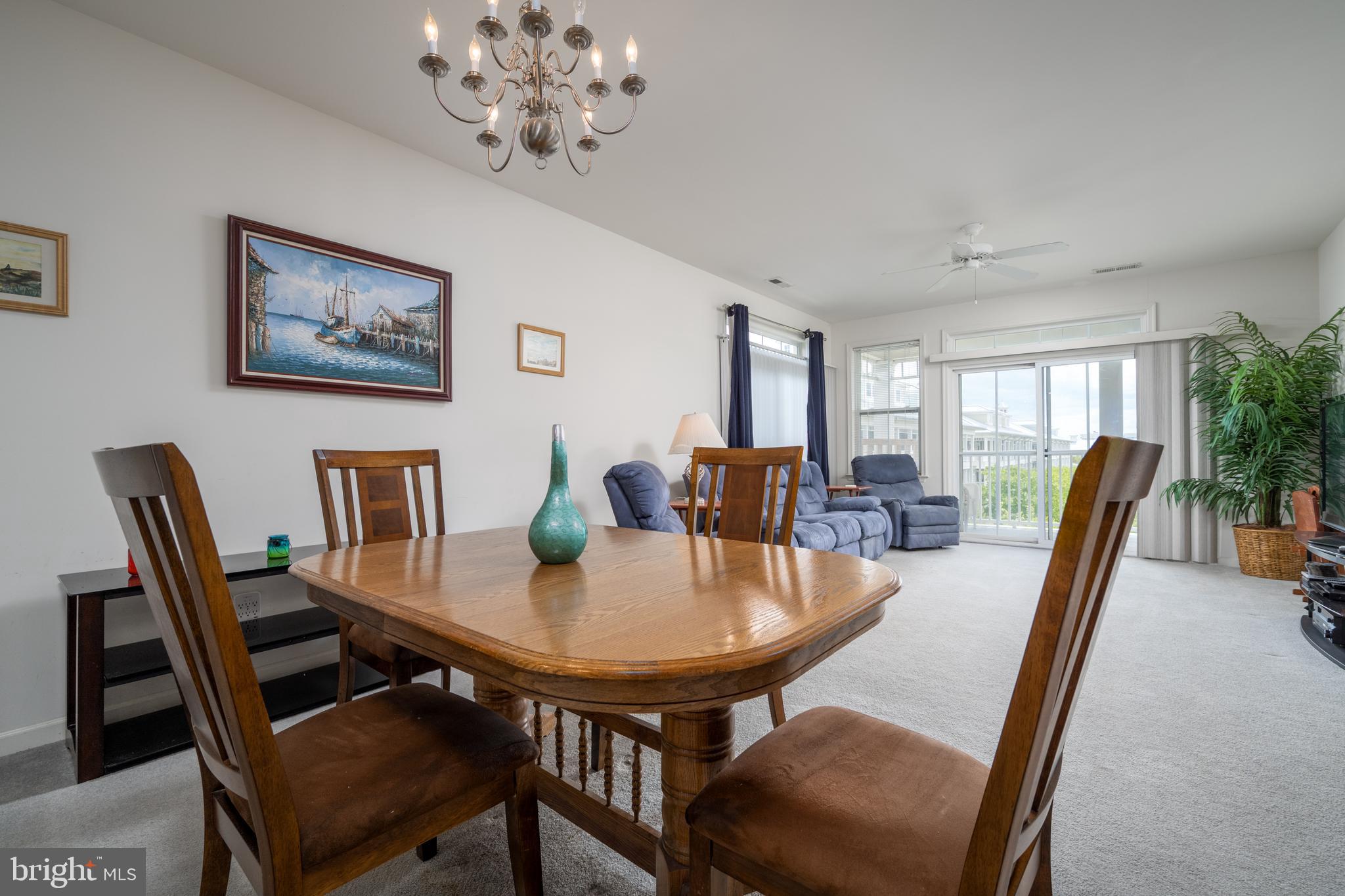 SUNSET ISLAND - Residential