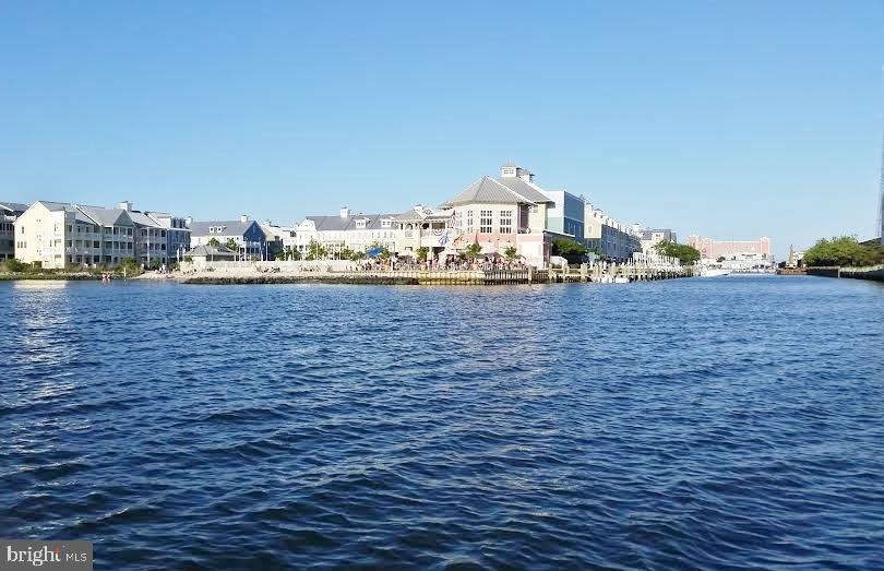 SUNSET ISLAND - Residential