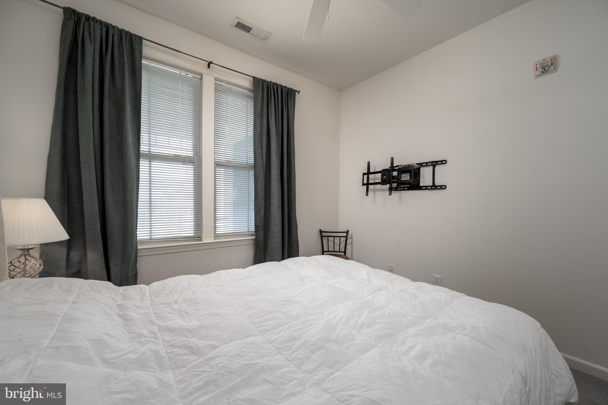 SUNSET ISLAND - Residential