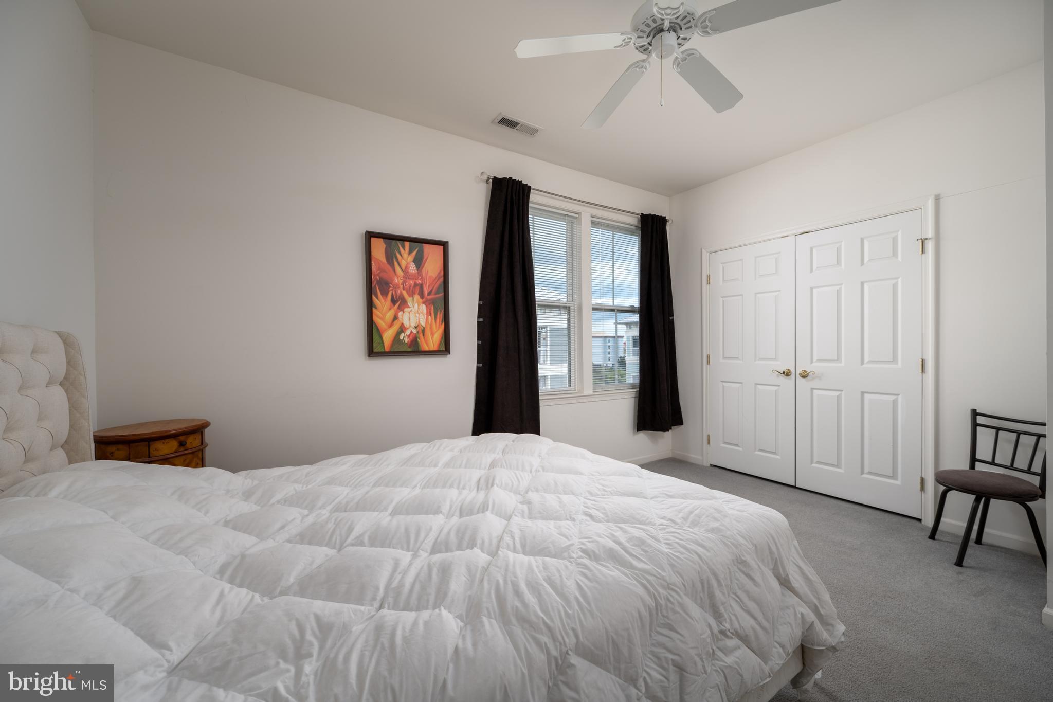 SUNSET ISLAND - Residential