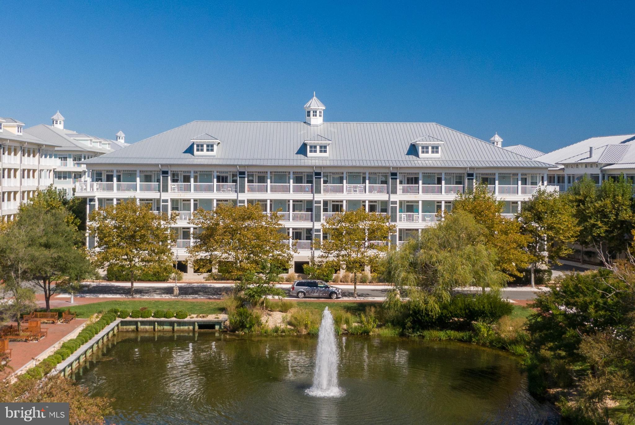 SUNSET ISLAND - Residential