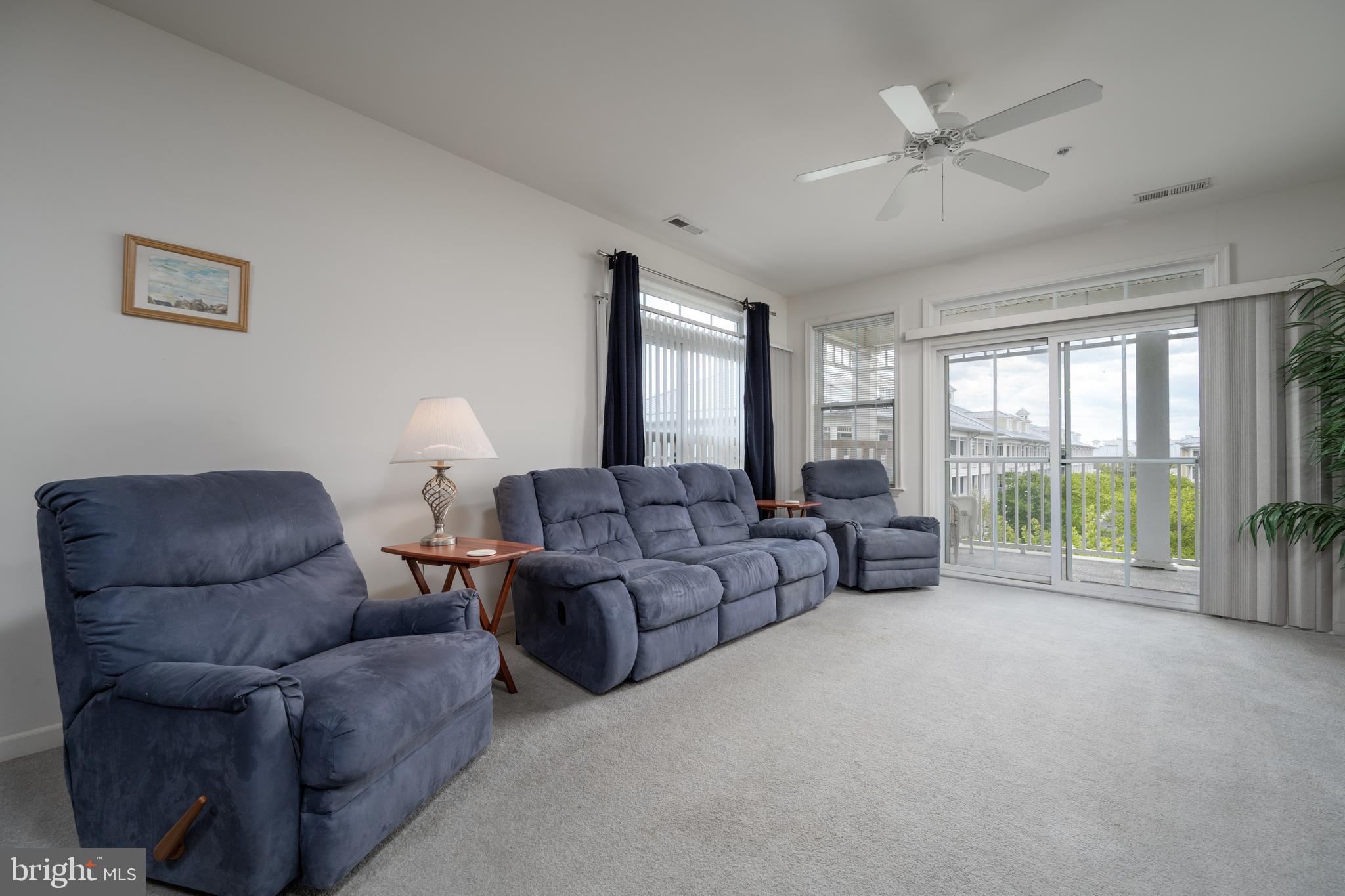 SUNSET ISLAND - Residential