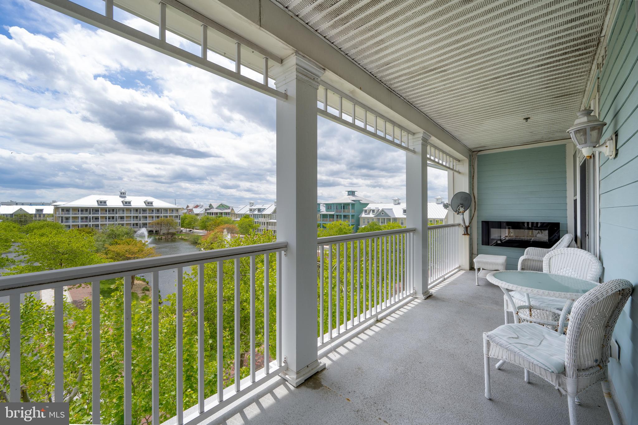 SUNSET ISLAND - Residential