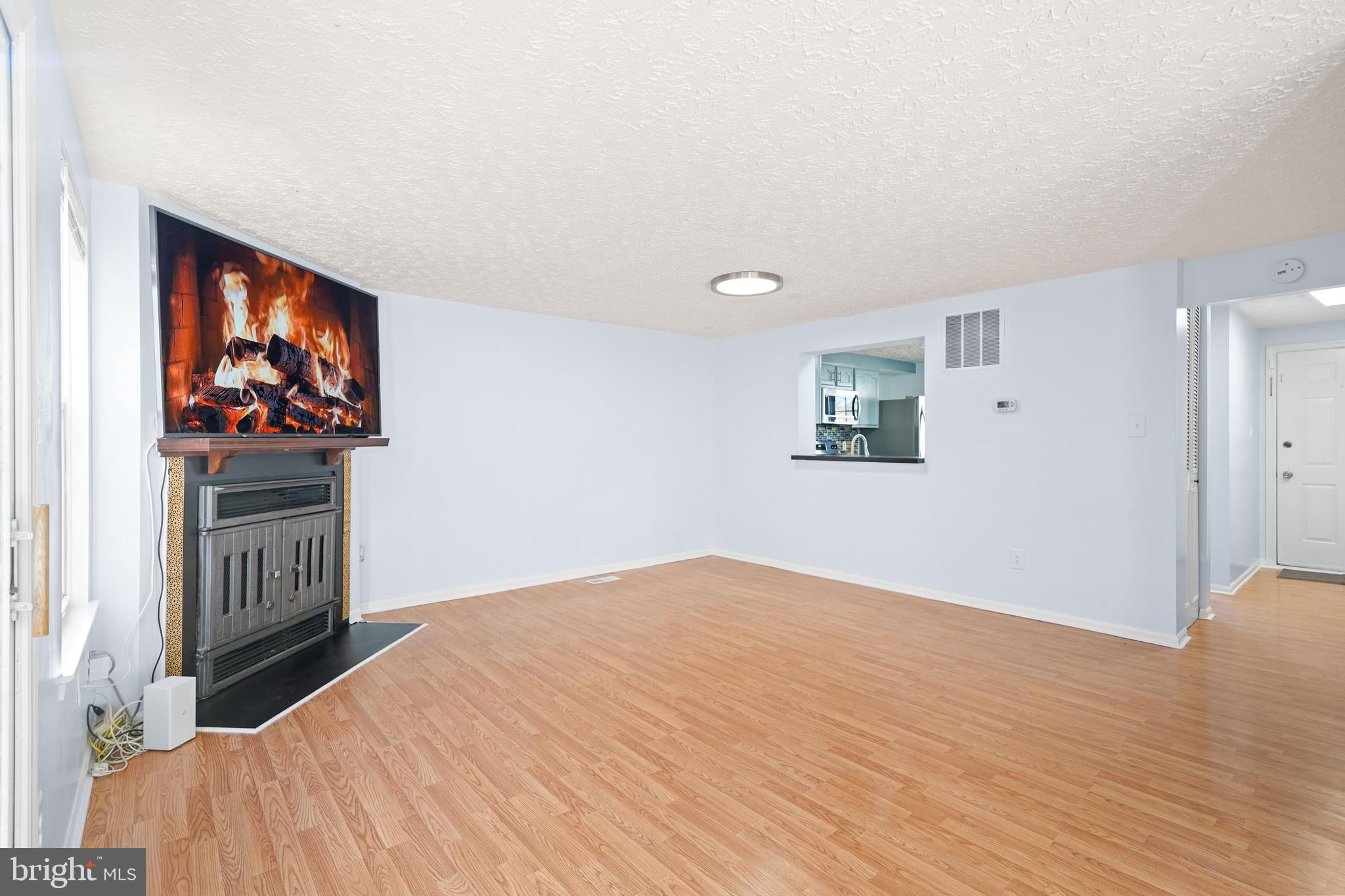 FAIRFAX - Residential