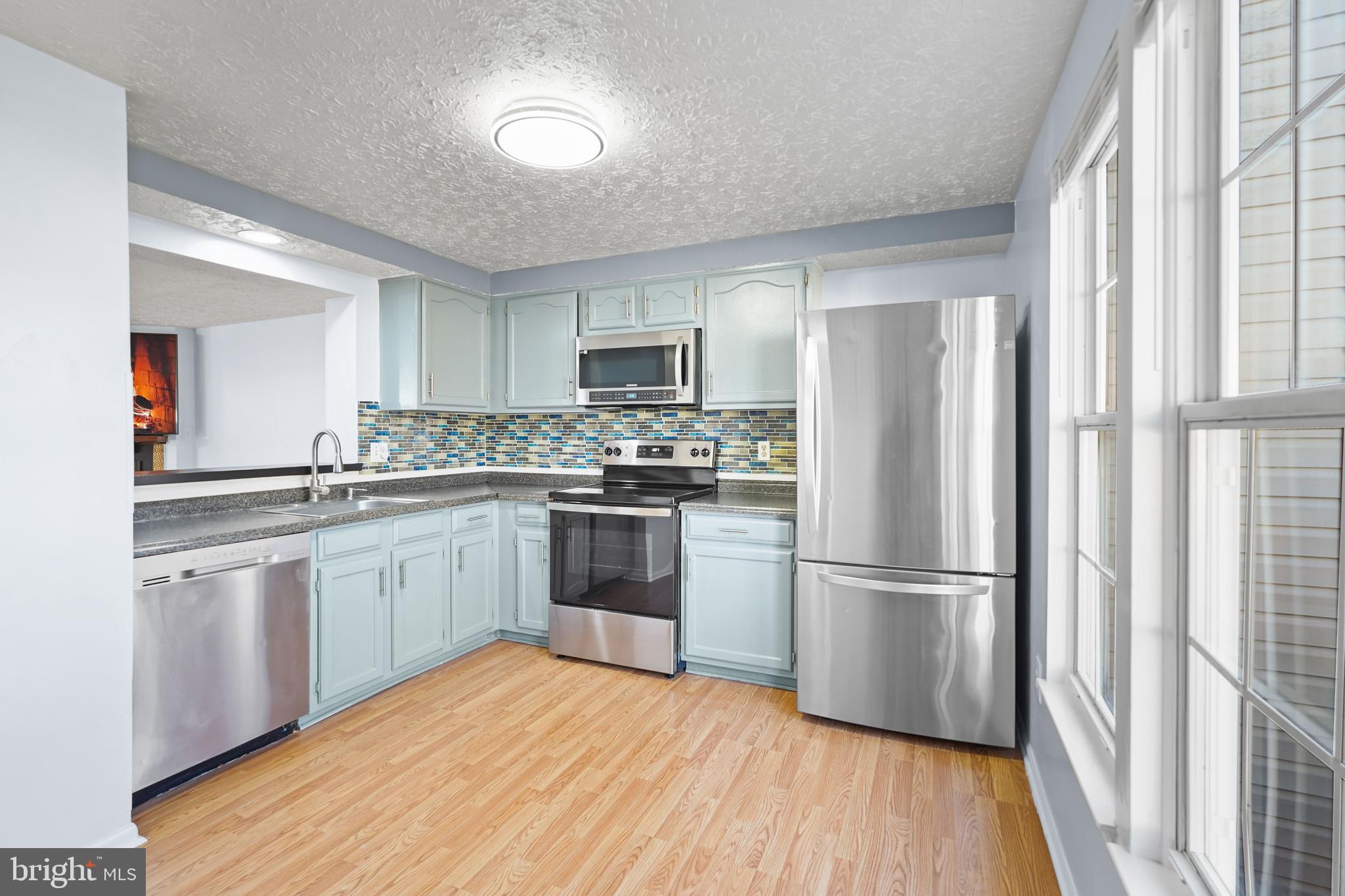 FAIRFAX - Residential