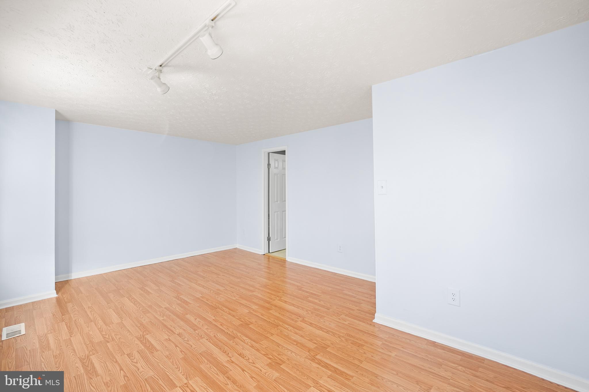 6917 VILLA DEL REY COURT