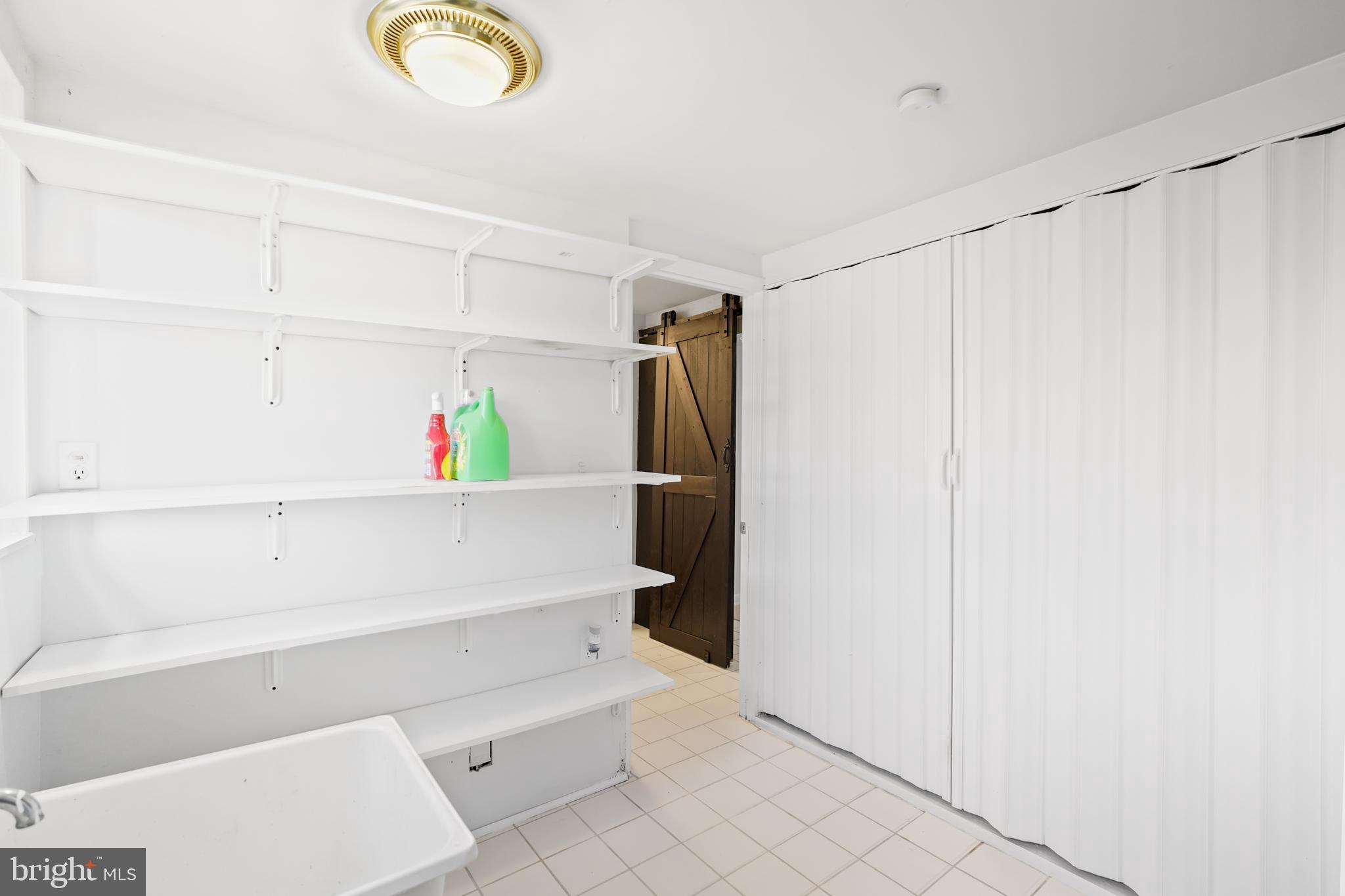 FAIRFAX - Residential