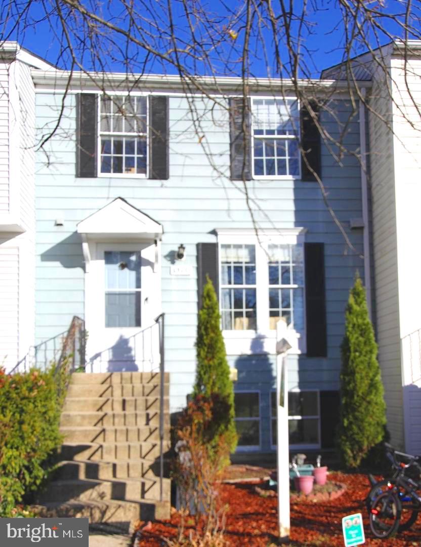 FAIRFAX - Residential