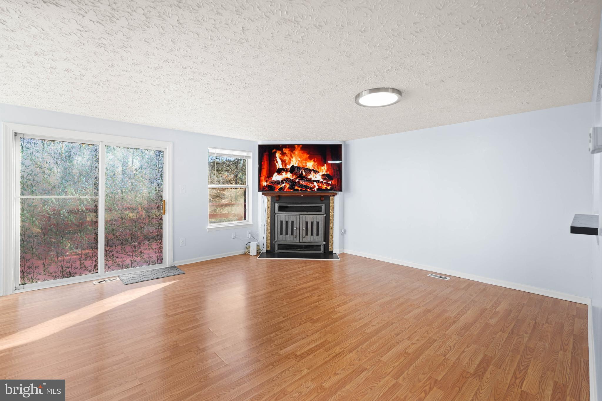 FAIRFAX - Residential