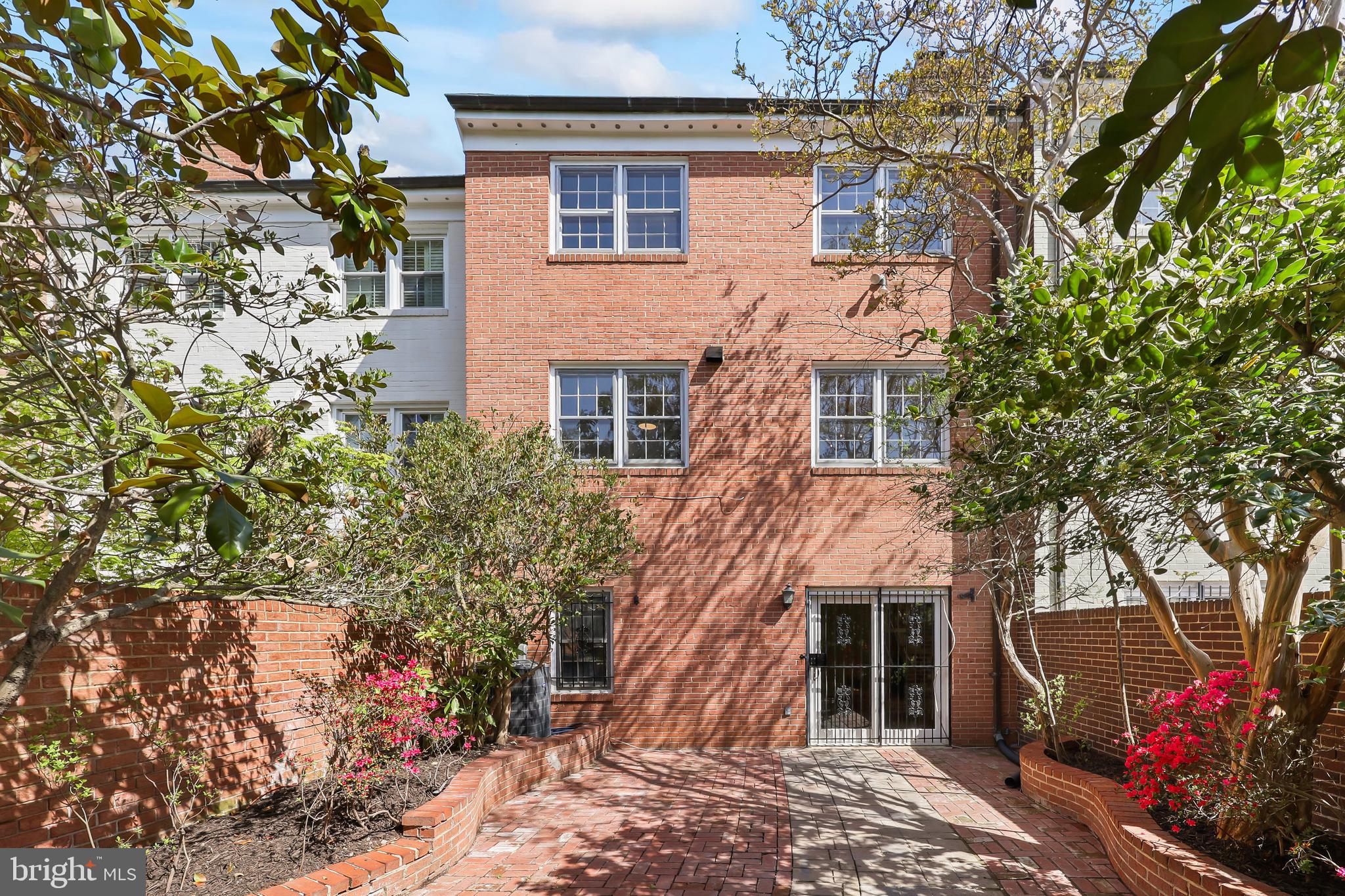 OLDE BELHAVEN TOWNE - Residential