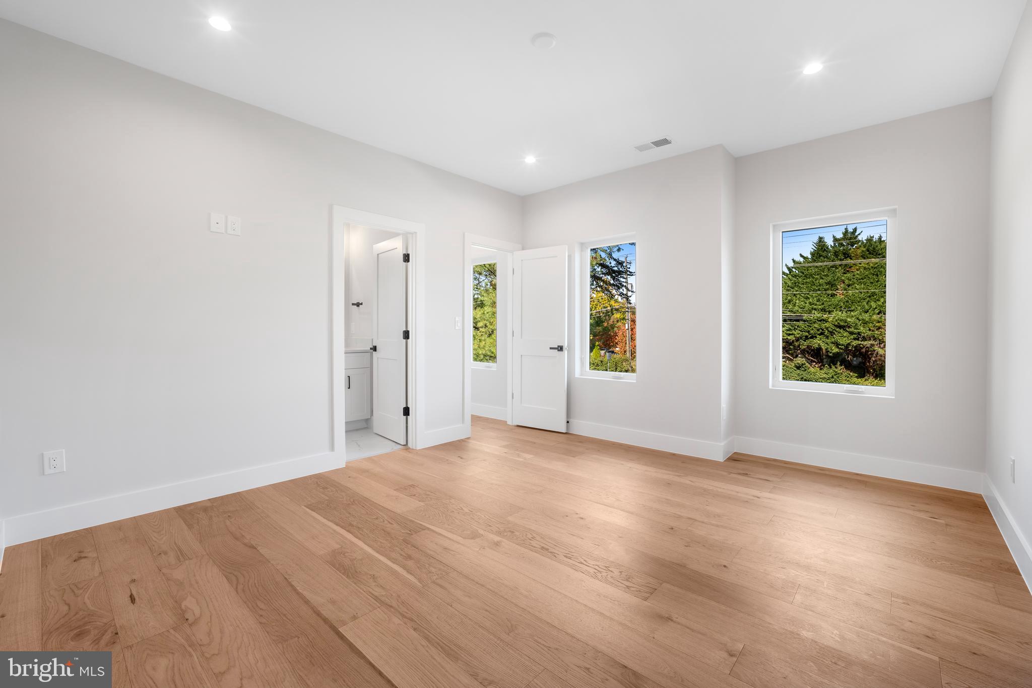 HAMLET - Residential