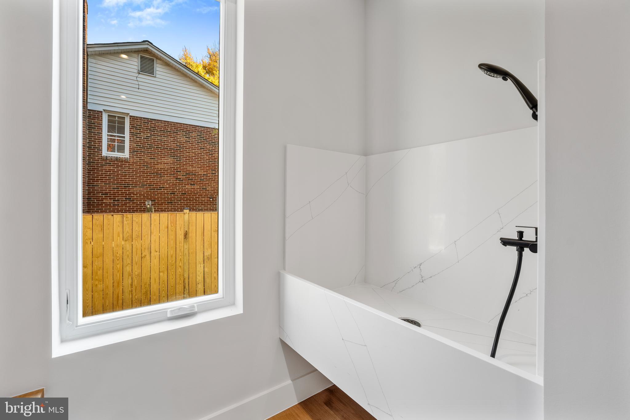 HAMLET - Residential