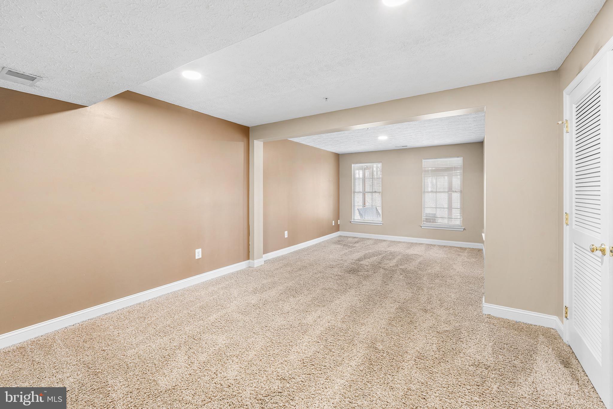 PERRY HALL FARMS - Residential