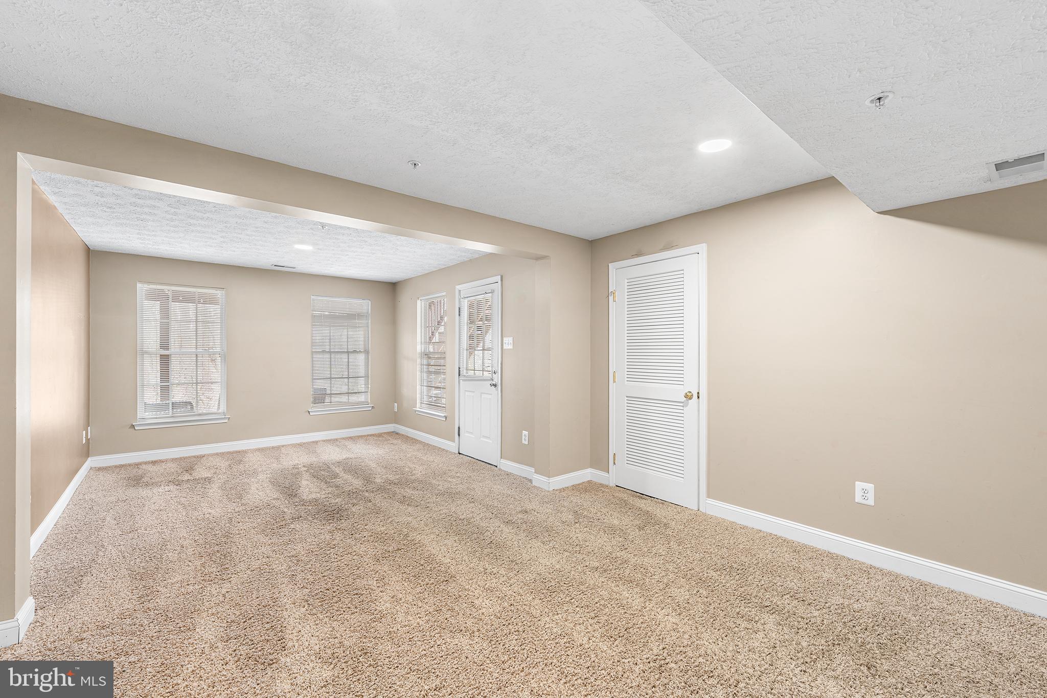 PERRY HALL FARMS - Residential