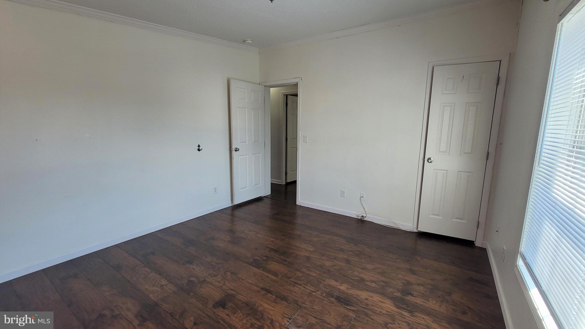 SHERWOOD FOREST - Residential