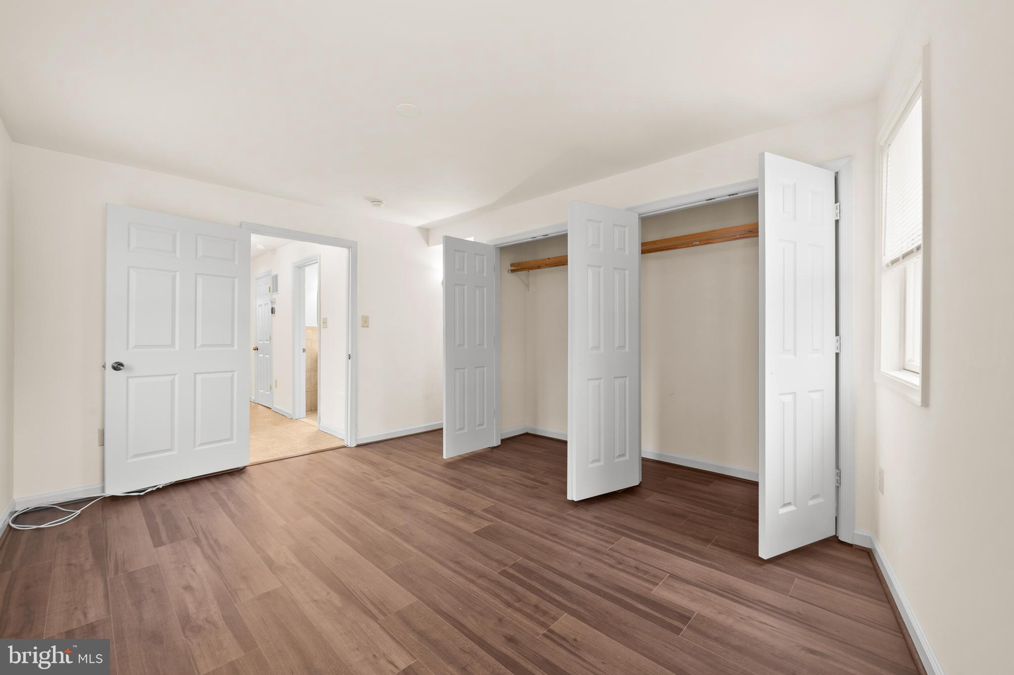 WASHINGTON VILLAGE - Residential