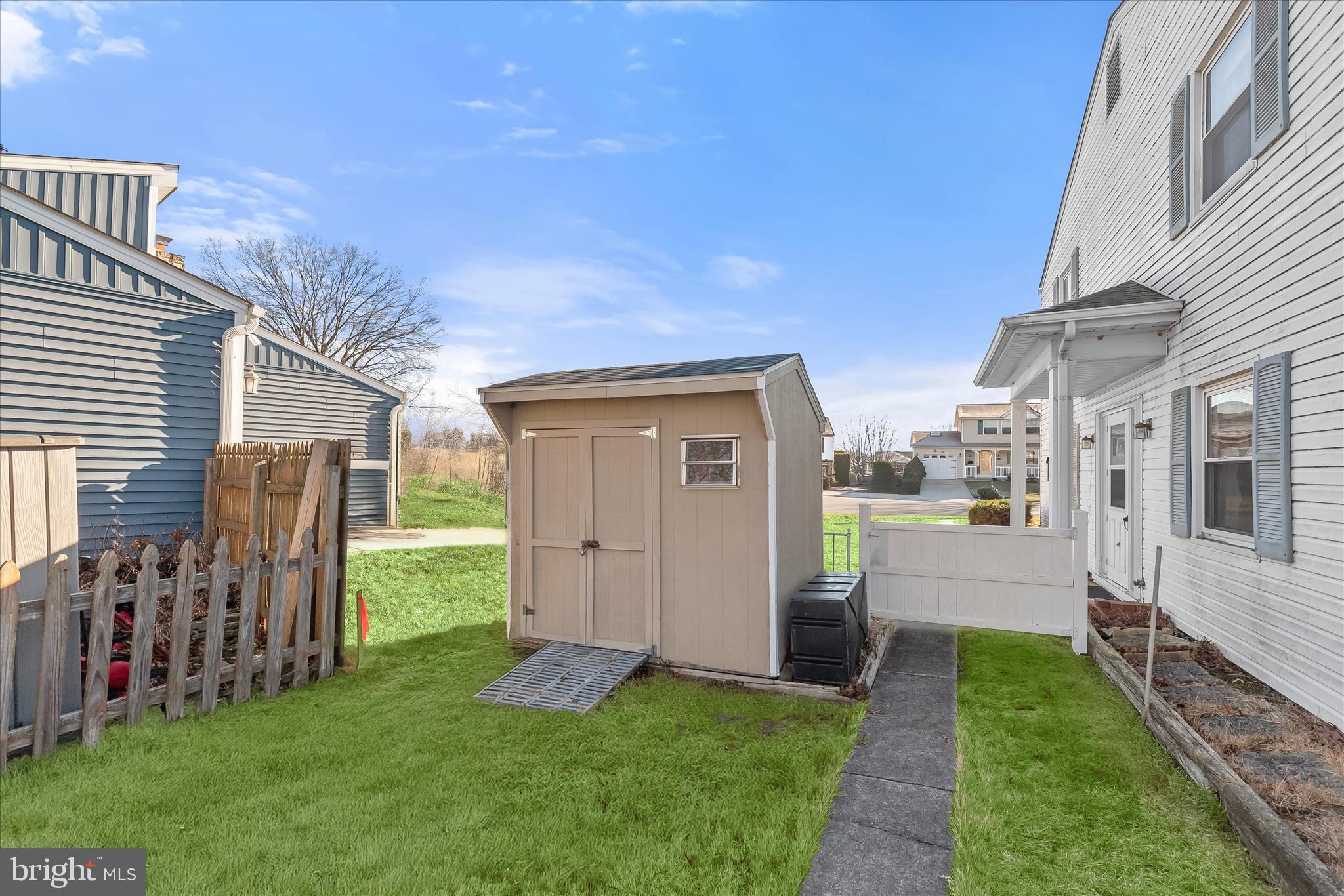 RUMSEY ISLAND - Residential