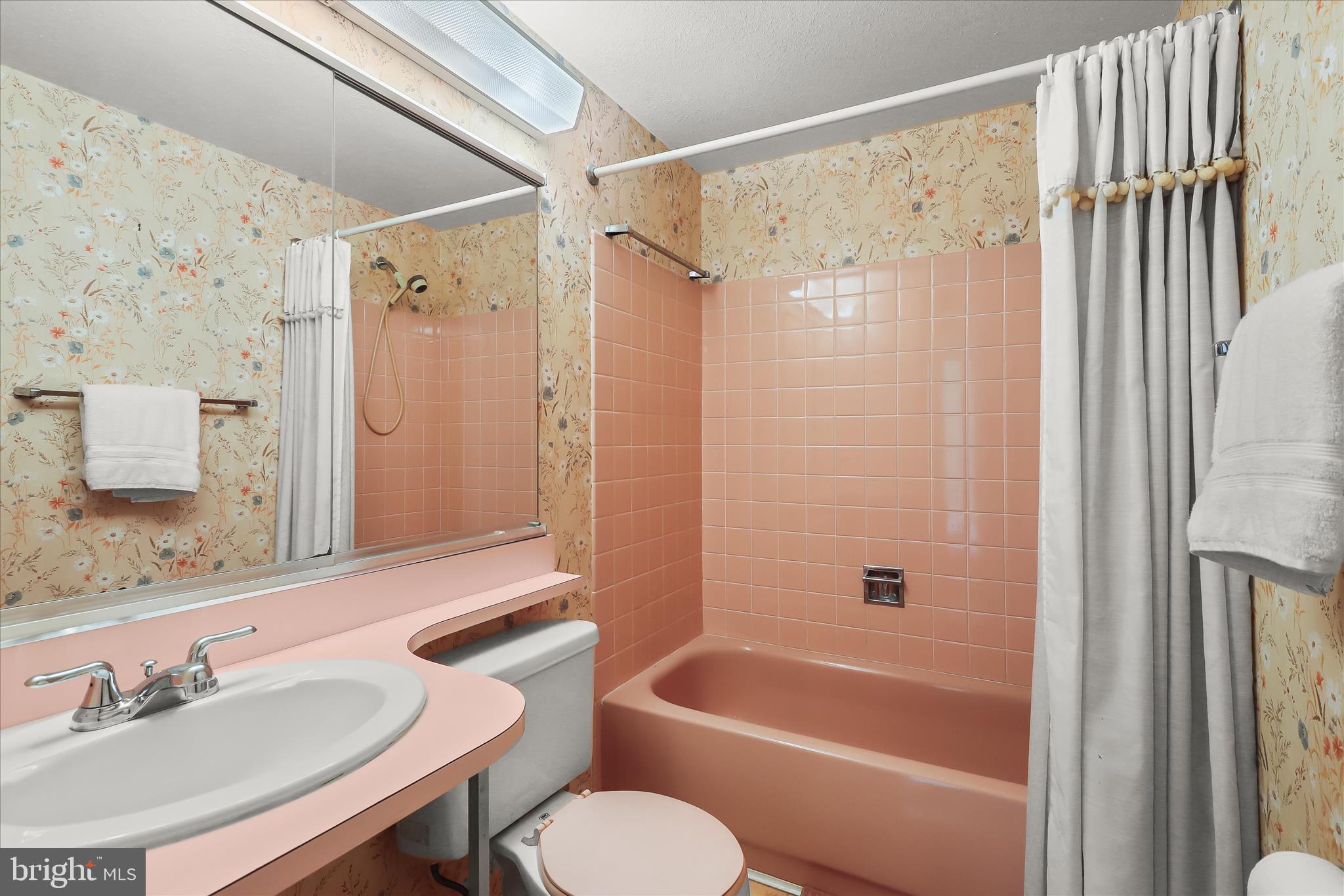 RUMSEY ISLAND - Residential