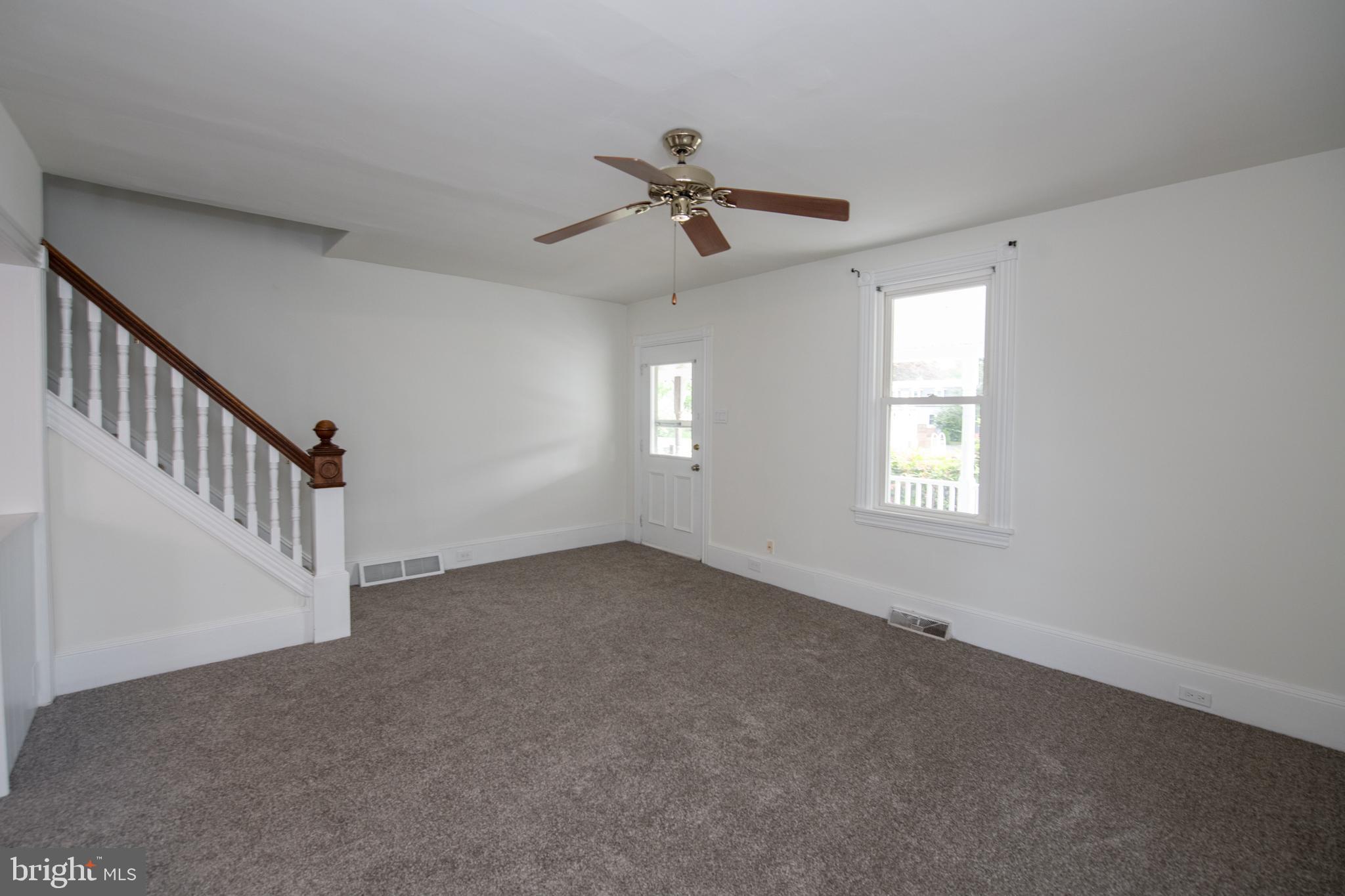 BRENTWOOD MANOR - Residential