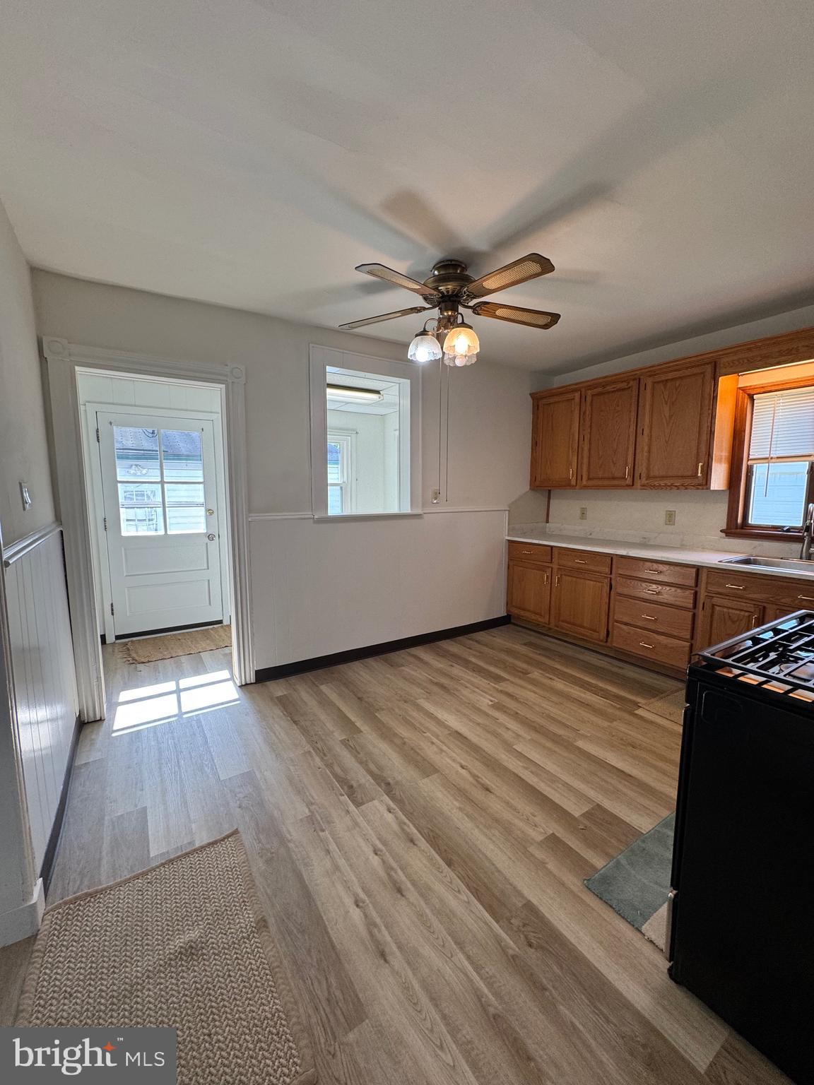 BRENTWOOD MANOR - Residential