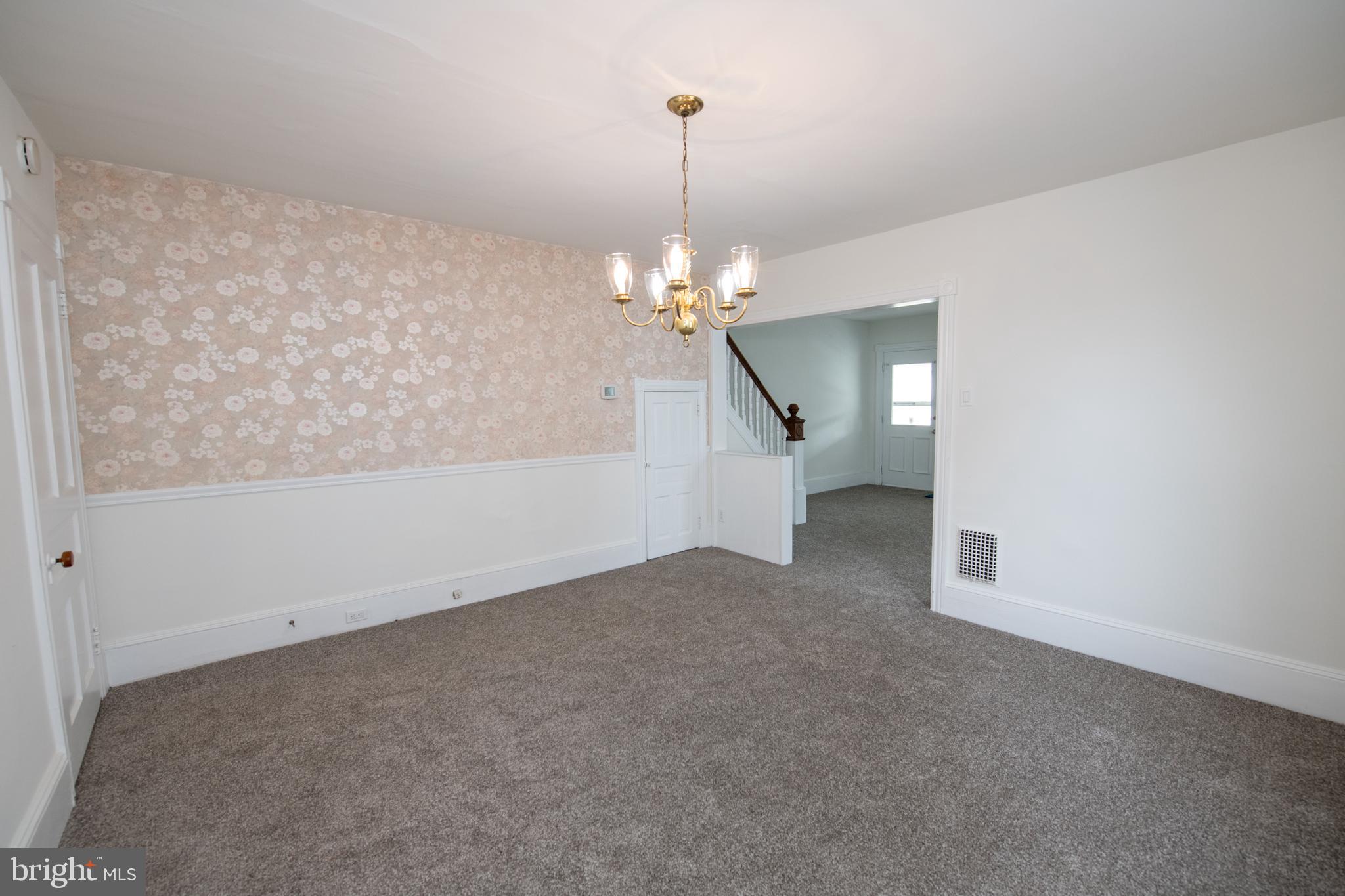 BRENTWOOD MANOR - Residential