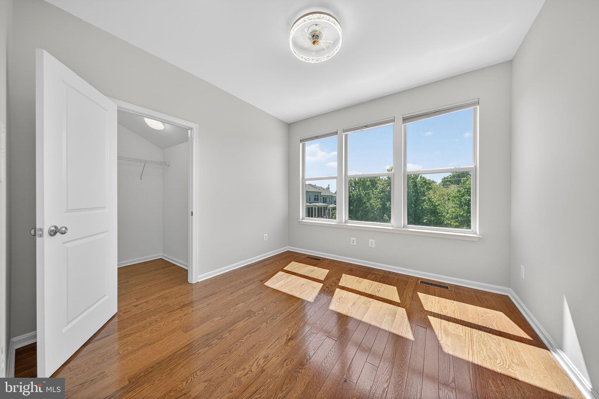BRAMBLETON - Residential