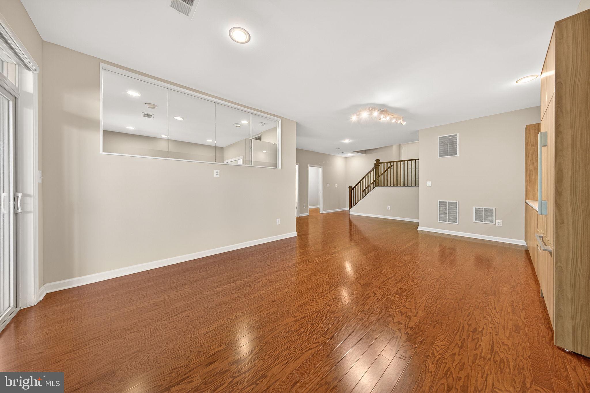 BRAMBLETON - Residential