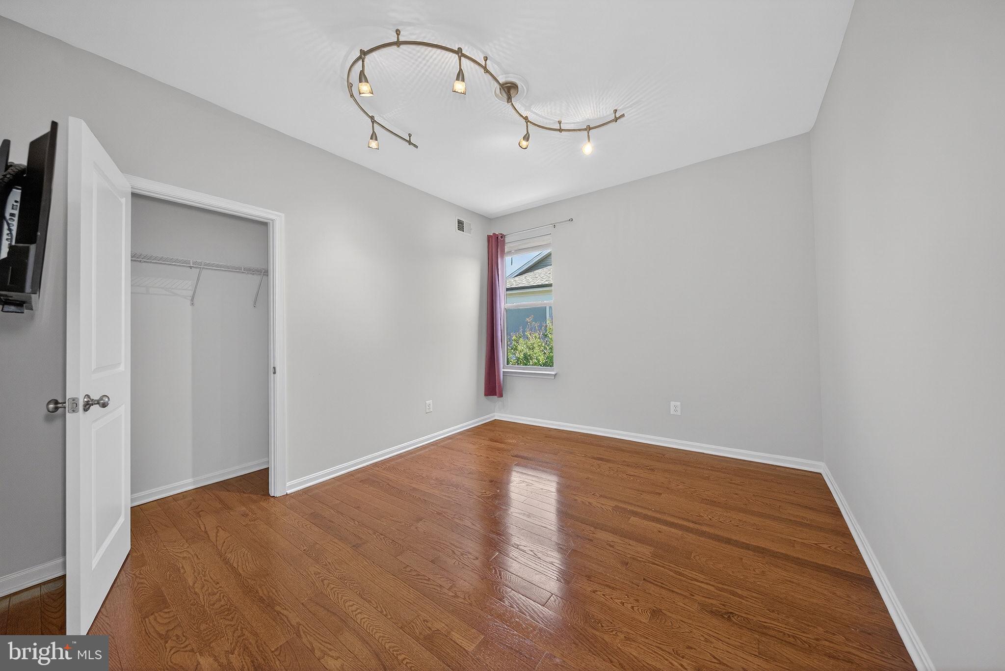 BRAMBLETON - Residential