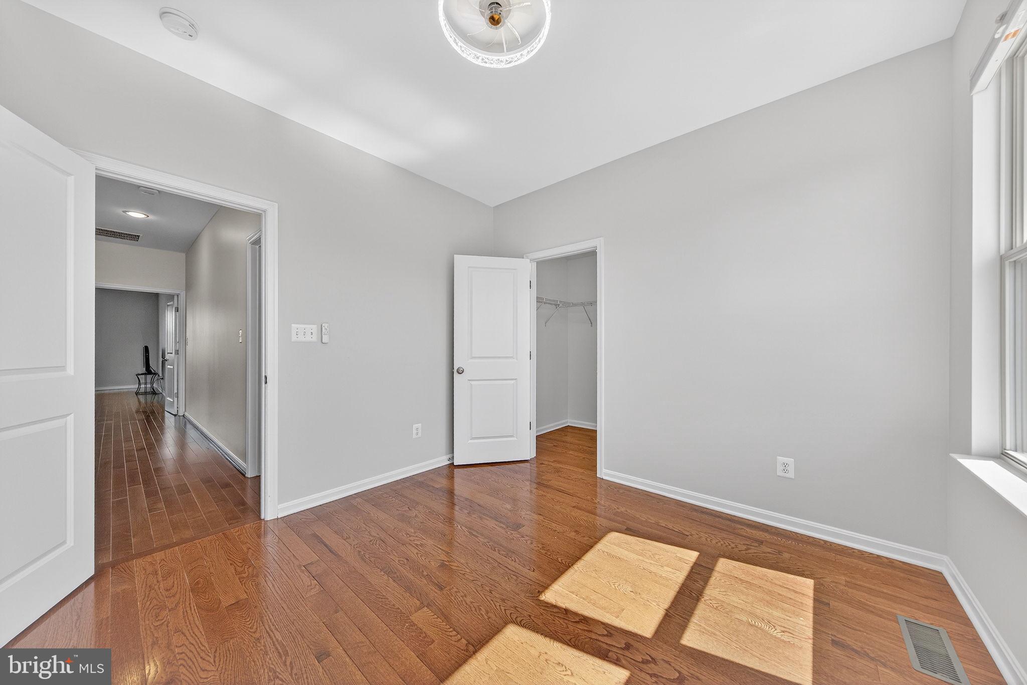 BRAMBLETON - Residential