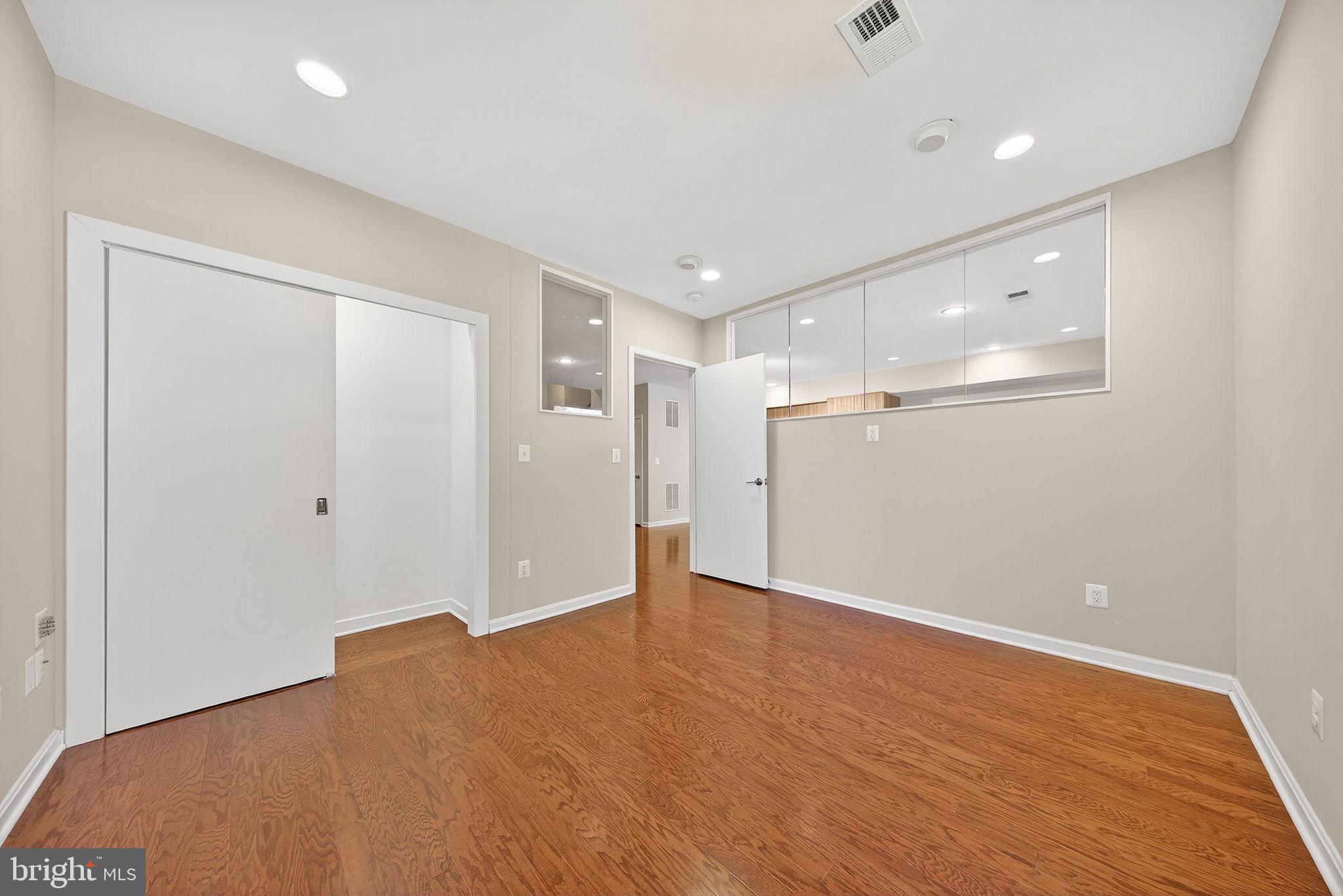BRAMBLETON - Residential