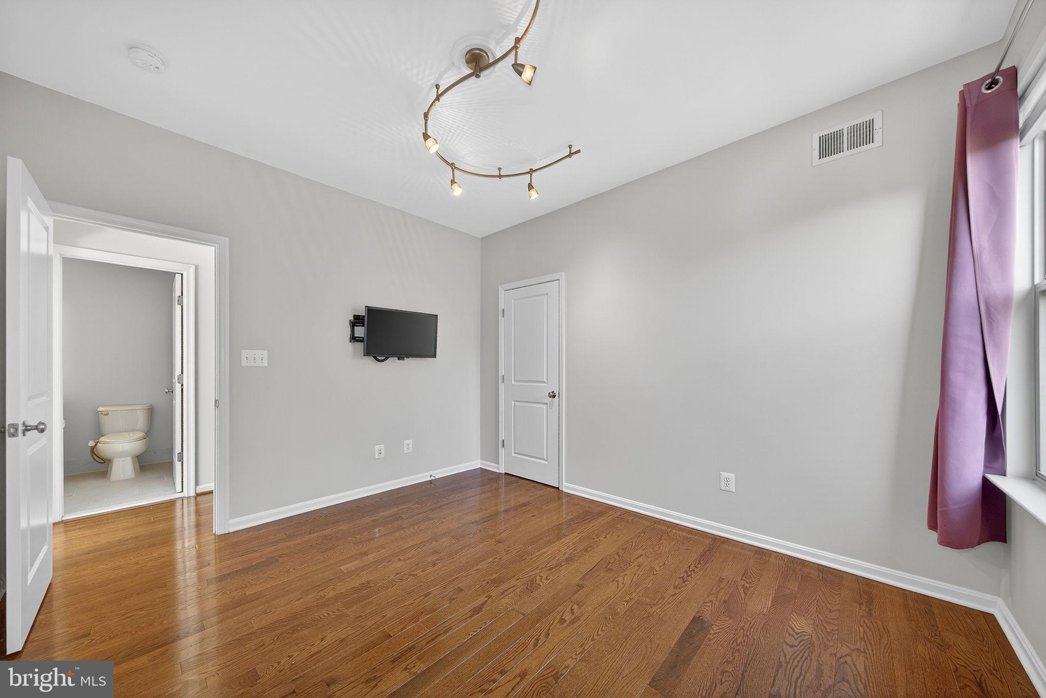 BRAMBLETON - Residential