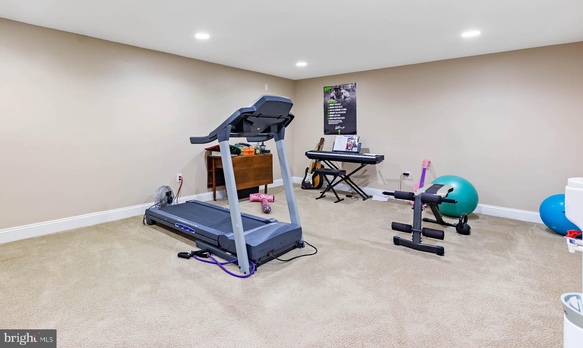 VELVET VALLEY - Residential