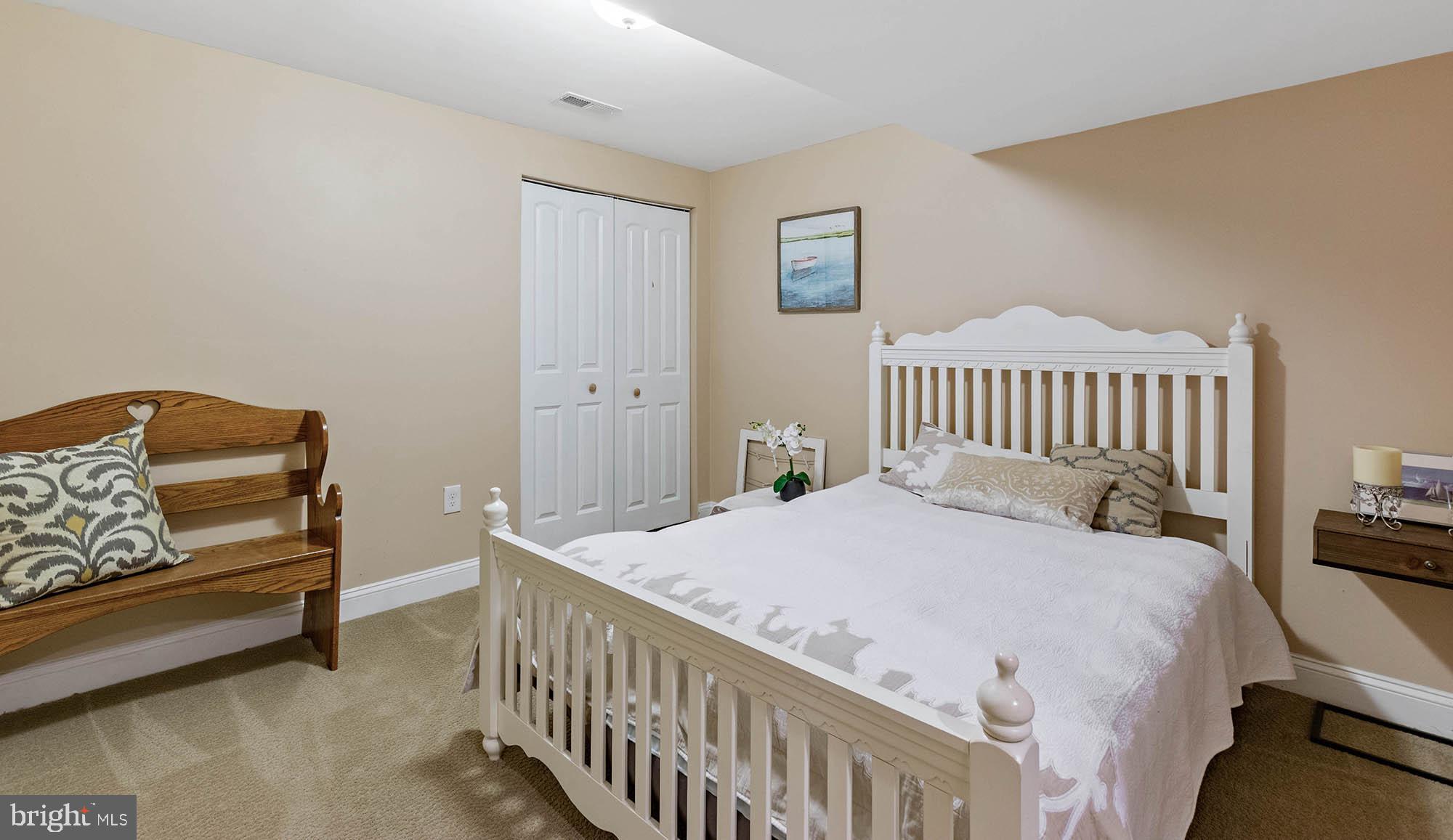 VELVET VALLEY - Residential