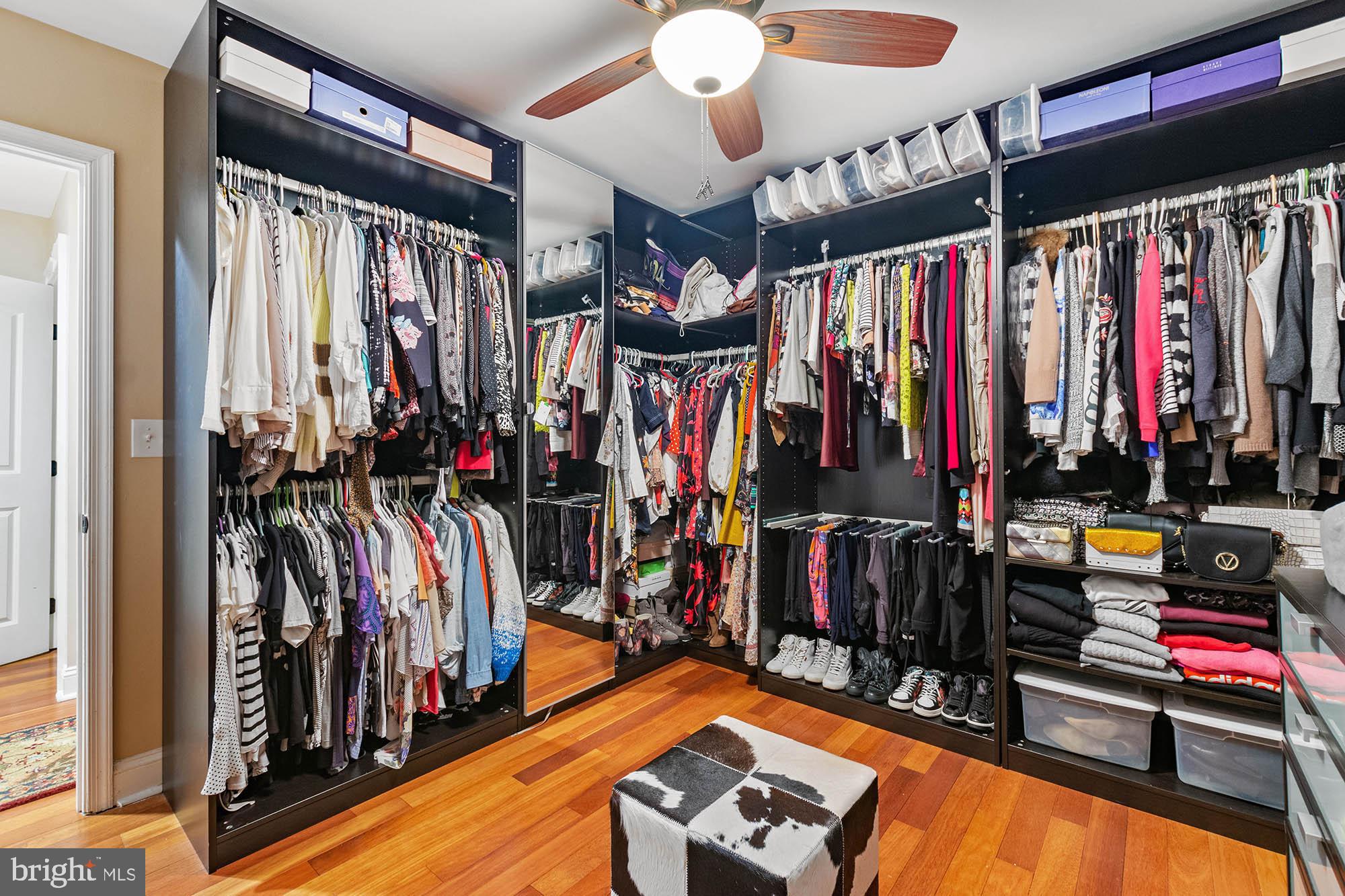 VELVET VALLEY - Residential