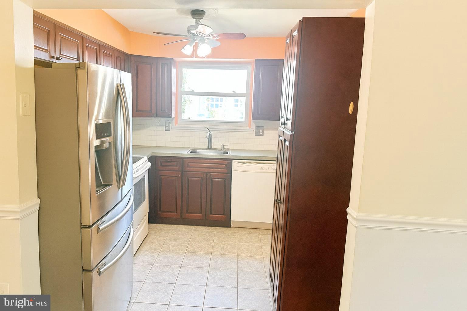 HIDDEN VALLEY - Residential