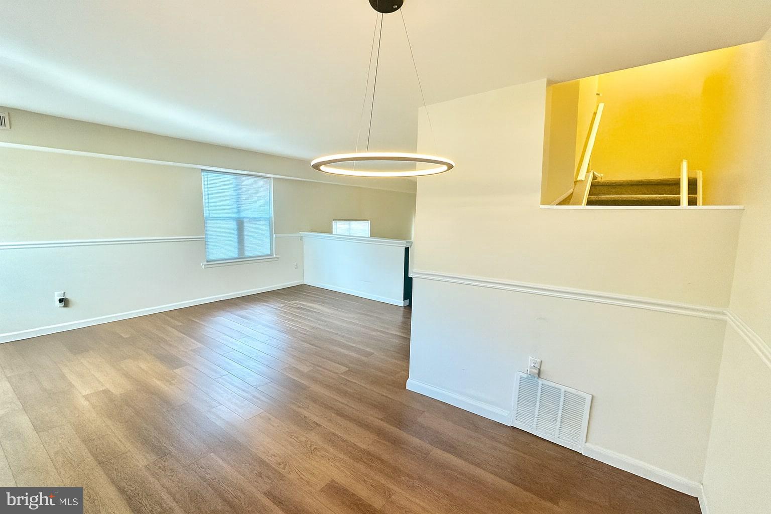 HIDDEN VALLEY - Residential