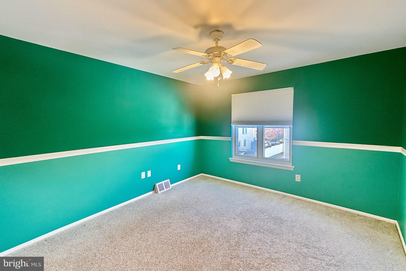 HIDDEN VALLEY - Residential