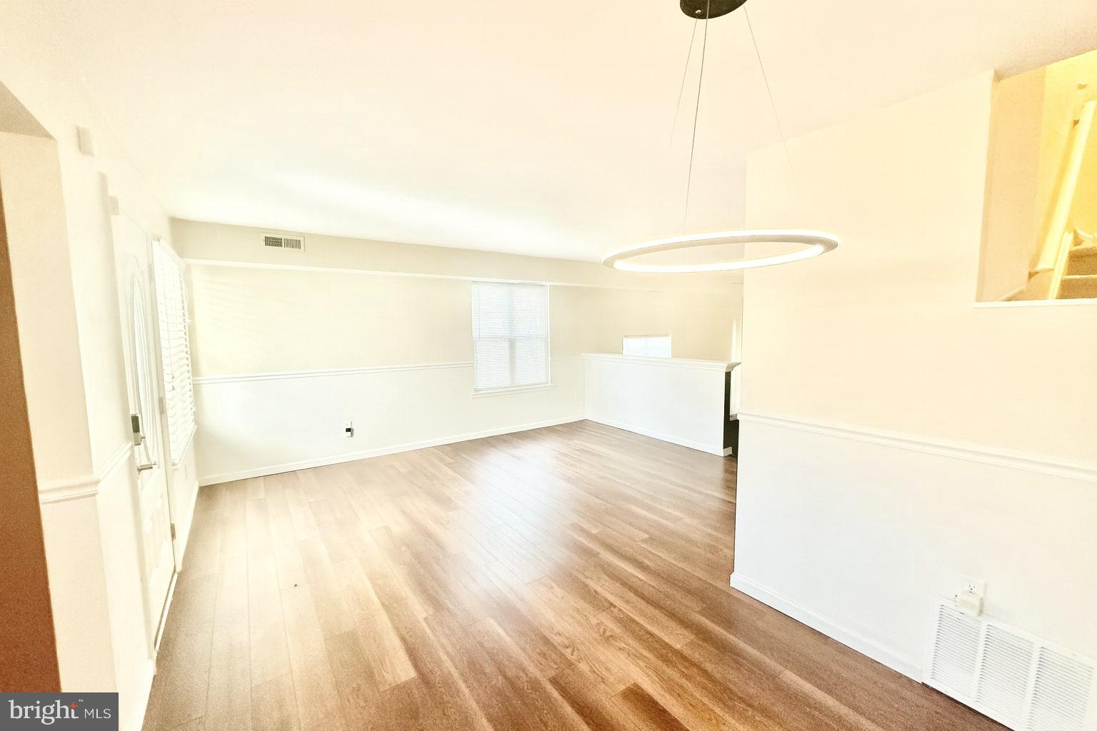 HIDDEN VALLEY - Residential