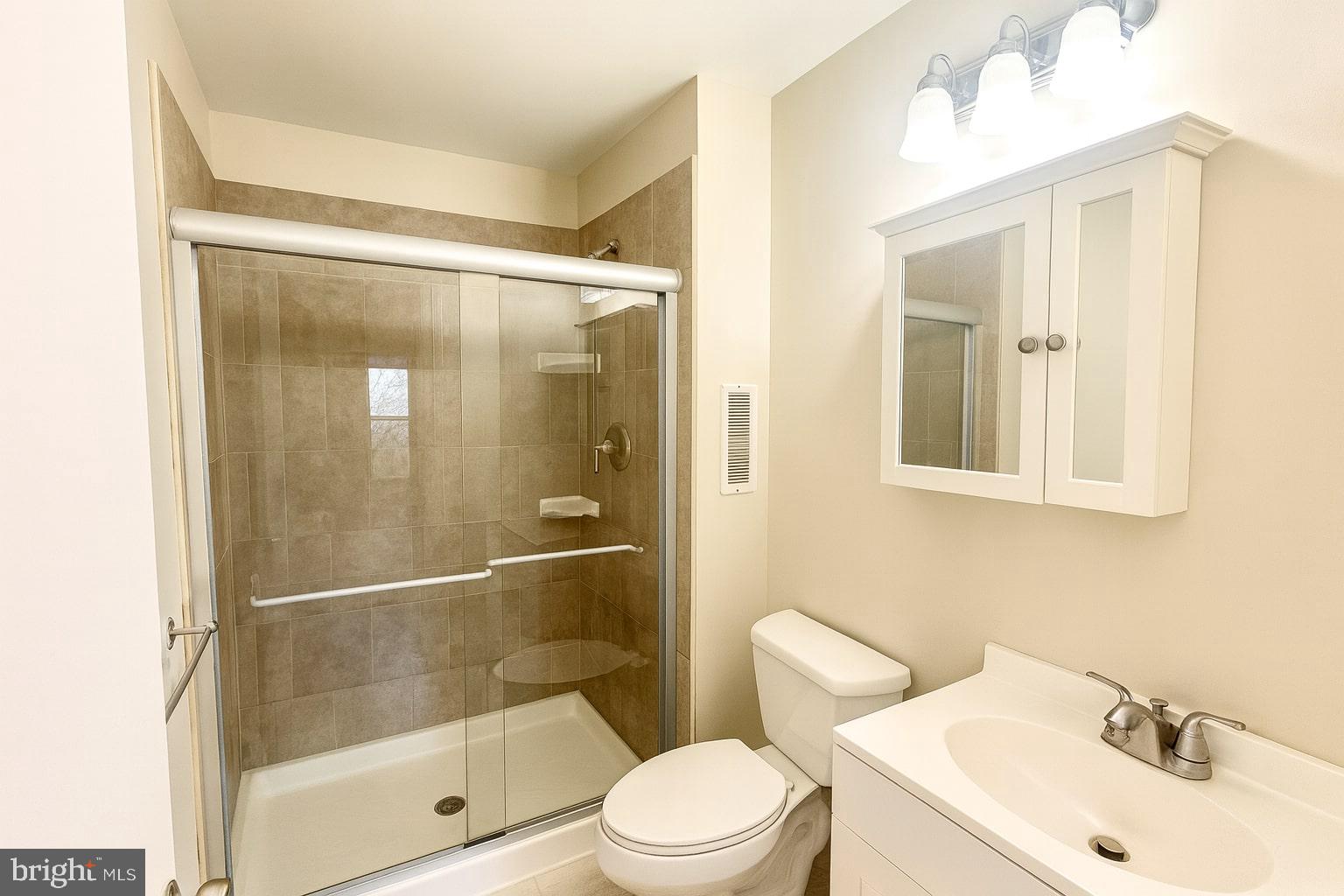 HIDDEN VALLEY - Residential